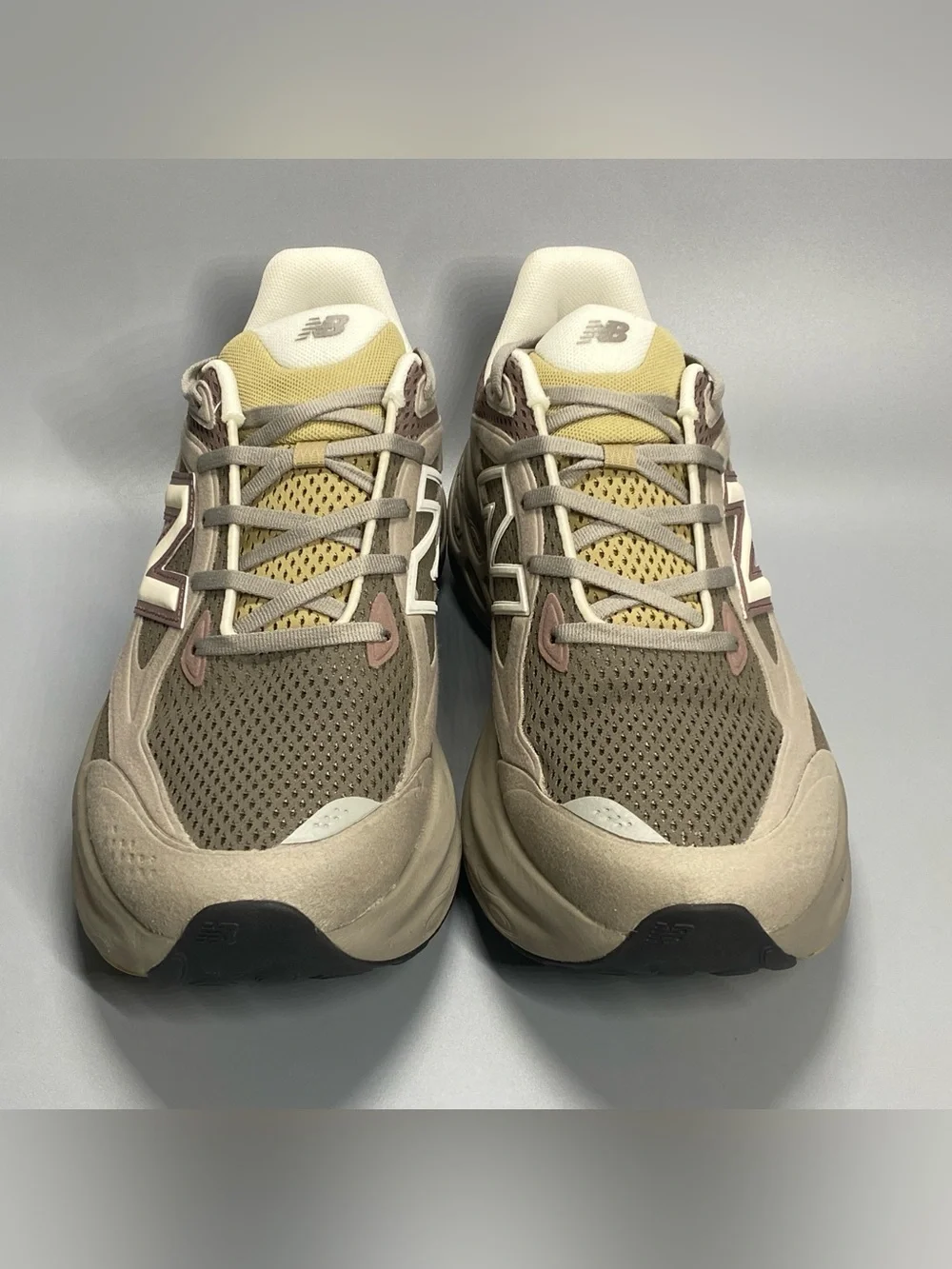 New Balance Fresh Foam Trainer UTRNAC Beige Pink Mens 10.5 Running